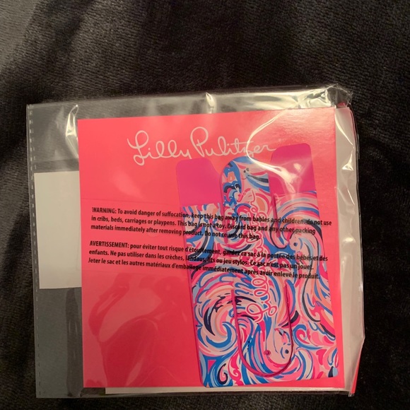 Lilly Pulitzer Accessories - Lilly Pulitzer GWP card case Lilly Pulitzer Accessories - Lilly Pulitzer GWP card case